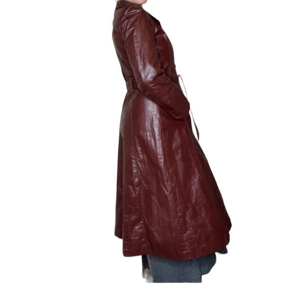 Vintage red leather trench coat - Picture 4 of 12
